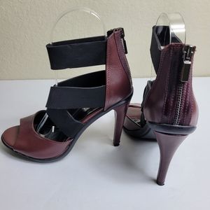 Kenneth Cole Elastic Strap Heel